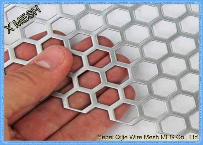 Maille perforée a-0001 en métal d'hexagone