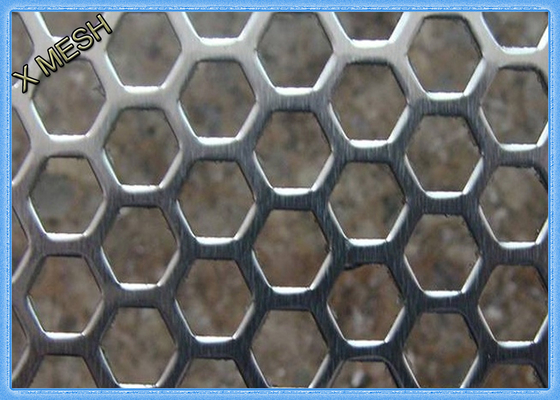 Anodisation hexagonale perforée en aluminium / épaisseur de l&amp;#39;écran 1.5mm