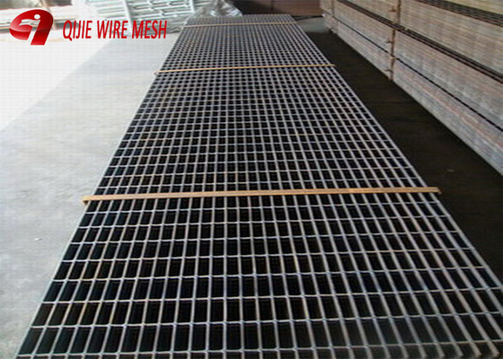 Grille en acier de passage couvert de piège de plancher de maille augmentée par plate-forme en métal de couleur de ruban