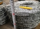 Double fil de fer barbelé de torsion galvanisé 20kg/bobine pour la frontière d'herbe