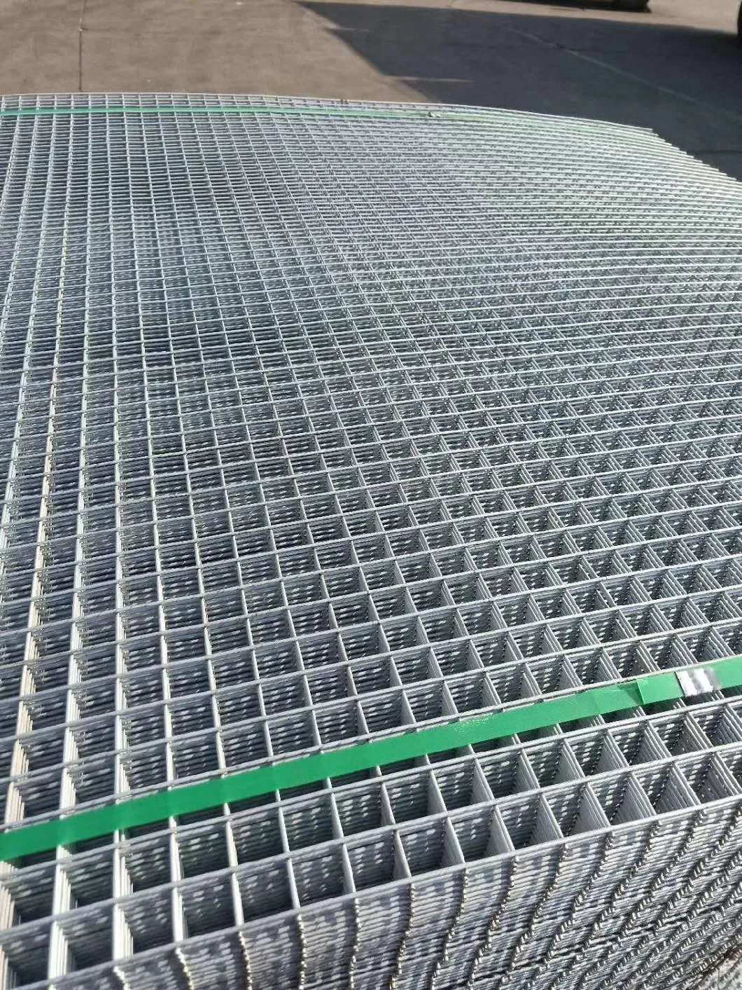 10 x 10 cm de haute feuille galvanisée de treillis métallique soudée pour la construction 1