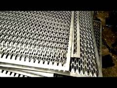 Le carbone en aluminium et doux a poinçonné le passage couvert galvanisé râpant l'épaisseur de 0.3MM- 8MM