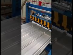 Services de traitement des tôles de toiture en acier ondulé couvert de coupe et de soudage