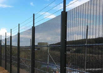 Bétail de Mesh Fencing Galvanized For Livestock de prison de la haute sécurité 358