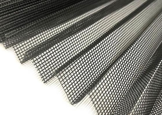Maille plissée colorée noire de l'écran 18x16 de moustique largeur de 2.4m X 10m de long