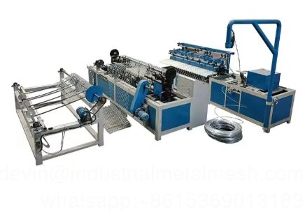 Machine de fabrication de filets de fil de diamant pour la protection du terrain de baseball