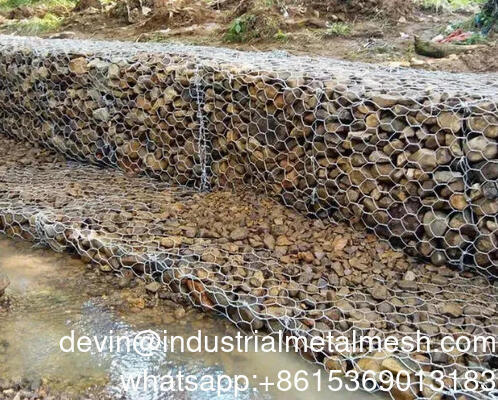 Panier en treillis soudé galvanisé à chaud durable pour la protection des lits de rivière