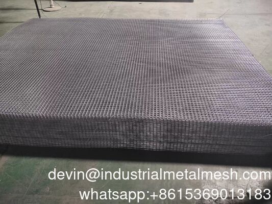 3.7mm Panneau de treillis métalliques soudés noirs 150mm*150mm Pour la construction