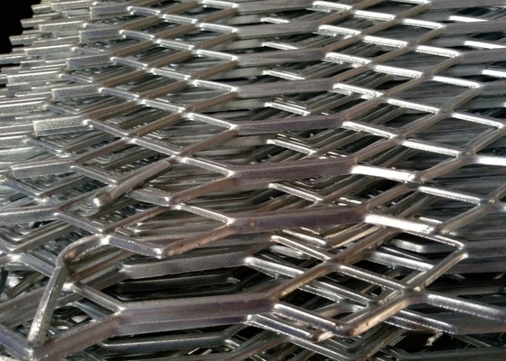 métal augmenté par épaisseur Mesh Sheet de Diamond Opening Mild Steel 1.6mm de largeur de 1.2m