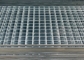 La grille en acier galvanisée résistante d'acier de barre d'incidence en métal de grille d'allée a crénelé la maille en acier