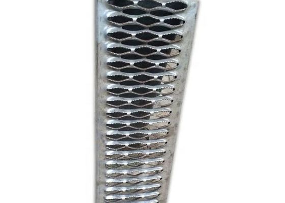 2MM inoxydables ont galvanisé 240 X 4020MM discordants en acier/anti plats de bande de roulement de glissement