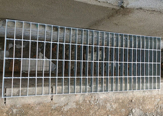 Réseau galvanisé en acier soudé Réseau spécial en acier pour passerelle de sol