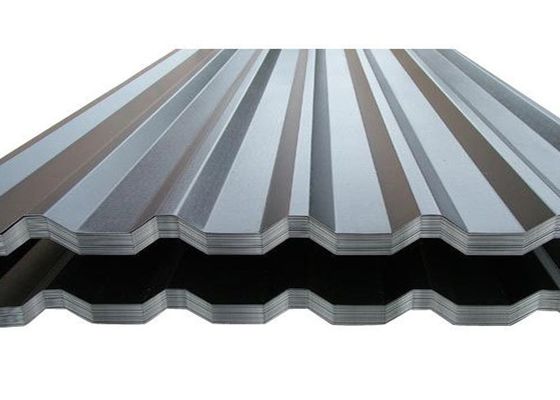 La mesure 600mm de la voie de garage 20 en métal a ridé les feuilles couvrantes en acier