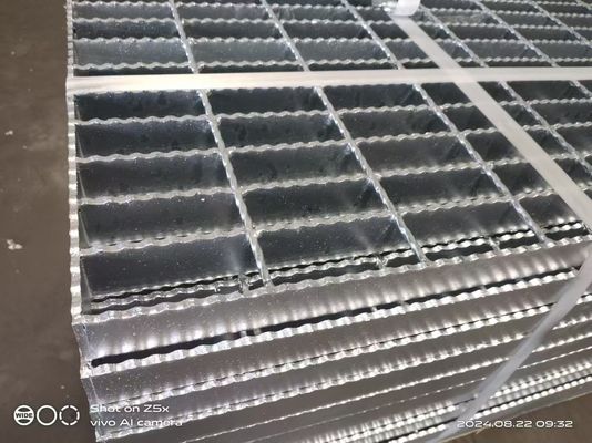 Grille en acier plat galvanisé à chaud pour passerelle de plateforme