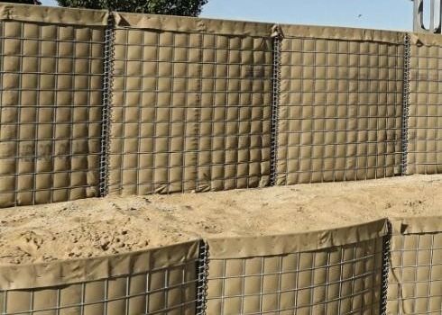Le fil galvanisé a soudé le mur de bastion de Hesco pour l'inondation de mur de la défense