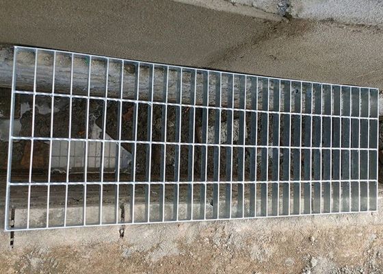 1005 X 600 Lb Grature galvanisée à chaud pour plancher et grille de marche d'escalier pour offshore