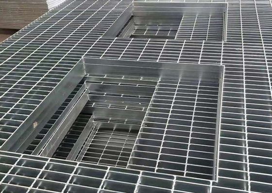 1005 X 600 Lb Grature galvanisée à chaud pour plancher et grille de marche d'escalier pour offshore