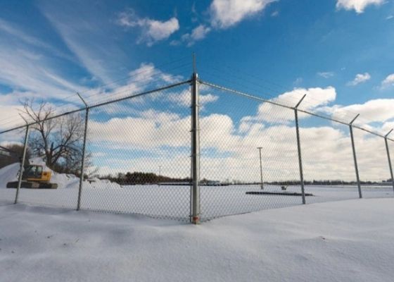 2.5mm-3.0mm Hot DIP galvanisée de la chaîne de liaison de la clôture 9 Gauge