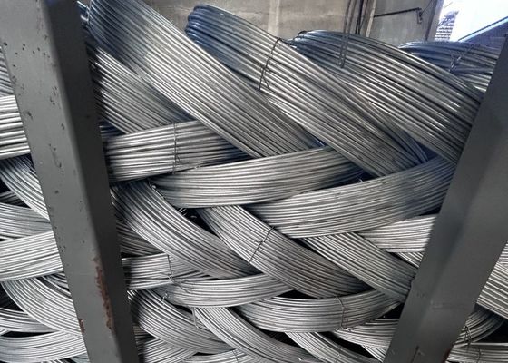 Le fil galvanisé d'obligatoire en métal de Gi des prix de petit pain de fil de fer de zinc a galvanisé le fil de fer galvanisé d'immersion chaude
