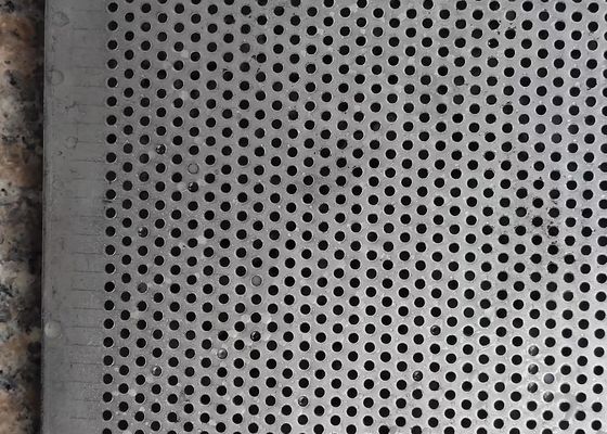 0.6mm Trou 80mm largeur tôle perforée en acier inoxydable trou rond