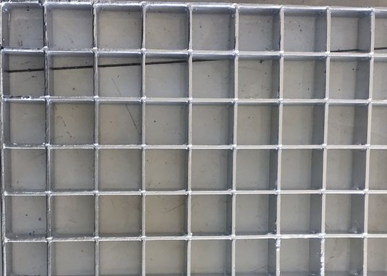 30X5mm grille en acier dentelé pliable gril de feu de camp lourd service inoxydable / galvanisé pour bar