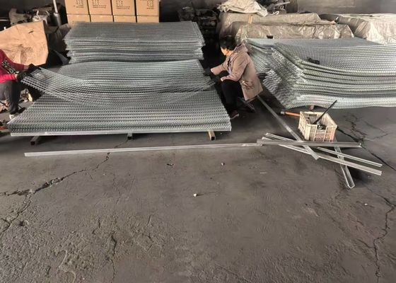 M du grillage augmenté par épaisseur gothique 1,2 x 2,4 en métal de 1.6mm