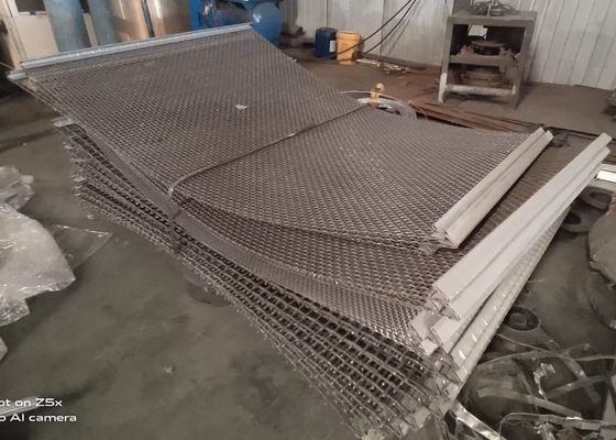 Écran de fil tissé de 16 mm peint en couleur de 6 m de long pour concasseur