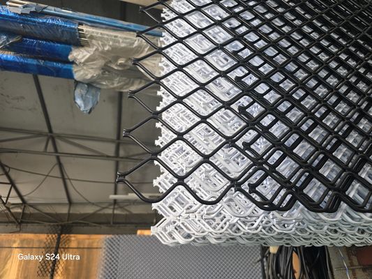 Le jet en aluminium résistant de Diamond Expanded Metal Mesh Decorative peignent 4 x 8