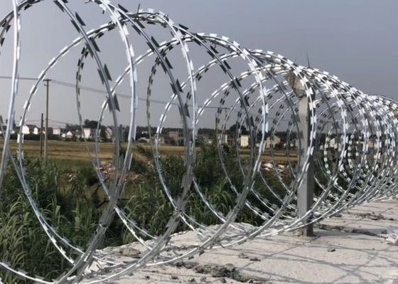 Diamètre en accordéon de la bobine 450mm du rasoir Bto22 barbelé