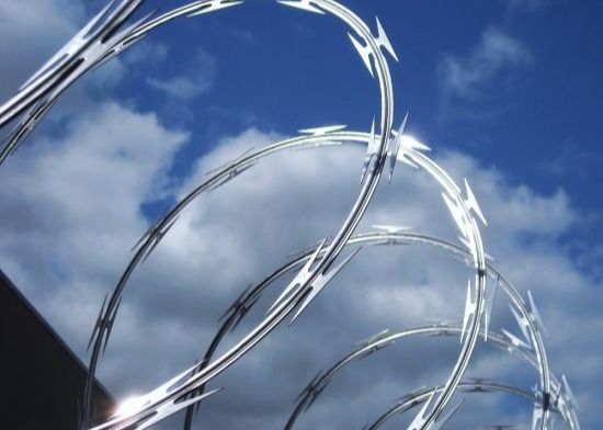 Diamètre en accordéon de la bobine 450mm du rasoir Bto22 barbelé