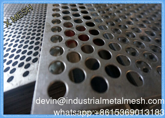 Métal perforé personnalisable pour des projets artistiques uniques