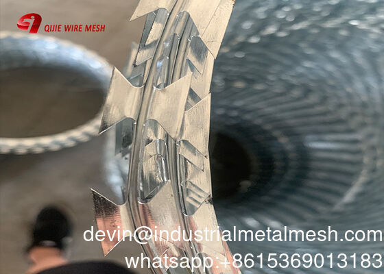 Grillage de fil de rasoir soudé à ouverture 75x150mm pour panneau de clôture