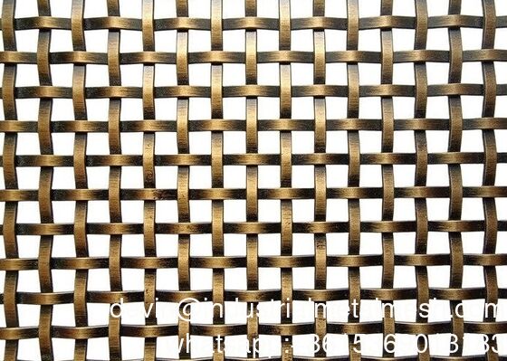 Grillage serti par replis décoratif