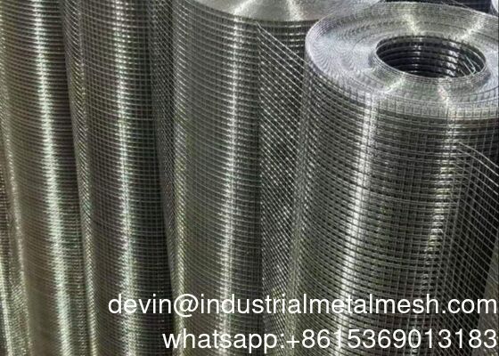 Coil de treillis métalliques galvanisés soudés de haute qualité et à bas prix pour les poulaillers en élevage