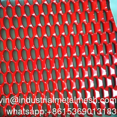 Maillage métallique en aluminium de couleur grise pour façade de bâtiment