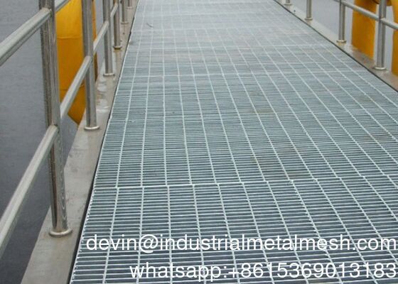 Route personnalisée professionnelle et grille de plancher en acier industrielle Brid grille en acier galvanisée à chaud grille en acier inoxydable