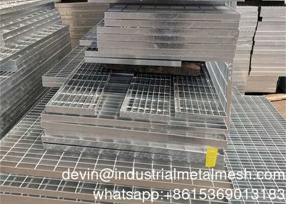 OEM Grille en acier soudé économique de haute qualité populaire pour la circulation piétonne, le couvercle de drainage et le plancher léger