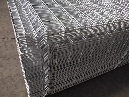 La poudre a enduit le fil incurvé par 3d Mesh Fence Galvanized Steel de 1.5m
