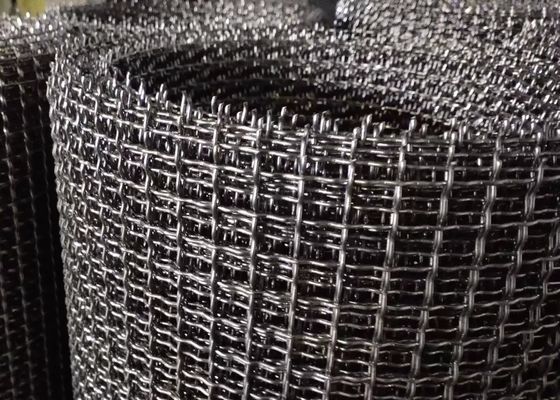 L'acier inoxydable 304 de place de l'ouverture 2mm a serti par replis le grillage tissé 20x20mm