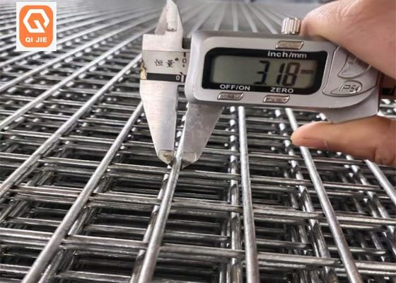 2.4mx5.8m Mesh Galvanised soudé argenté/PVC ont enduit