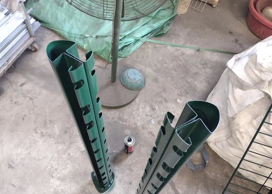la poudre grande de 0.63m enduite a courbé la barrière Welded Wire en métal