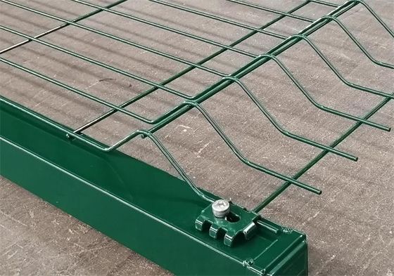 Le fil soudé décoratif extérieur galvanisé Mesh Garden Fence 3d a courbé
