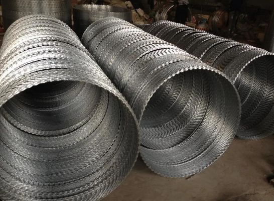 Le fil en accordéon du rasoir Bto-28 a galvanisé l'acier inoxydable enduit de PVC
