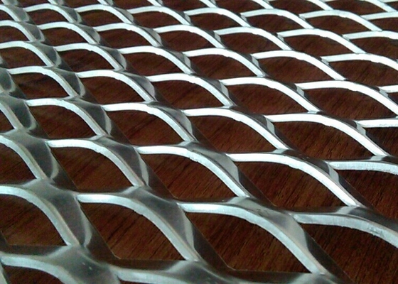 Couche en poudre décorative Écran d'aluminium étendu pour les façades extérieures des bâtiments