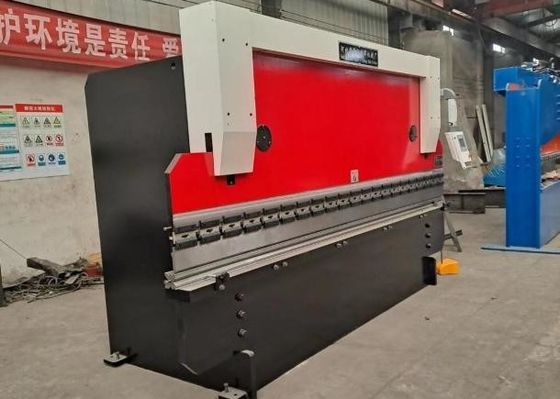 Machine à plier à la CNC de 200 t à 3 200 mm pour les crochets de maillage à écran vibrant