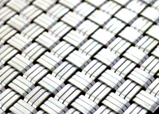 Écrans métalliques en treillis métalliques tissés pour façade de bâtiment
