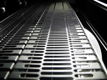 Plaque métallique décorée en acier inoxydable, trou ovale perforé, treillis perforés