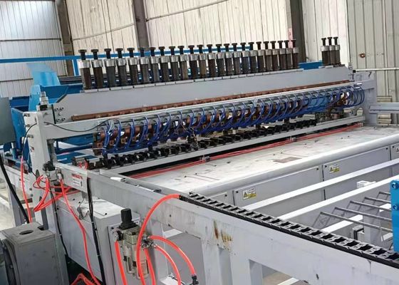 Machines de soudage de treillis métalliques de 50 à 200 mm