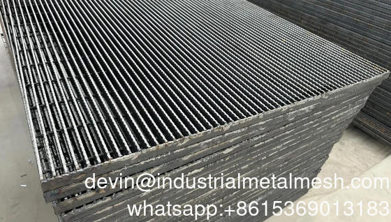 Grille de drainage en acier galvanisée par conception carrée matérielle Q235/Q345 pour tranchée de lot