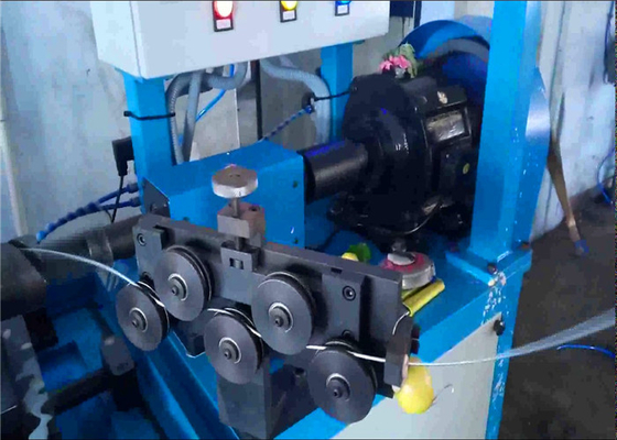 Machine de grillage de forme de diamant complètement automatiquement 2 ans de garantie